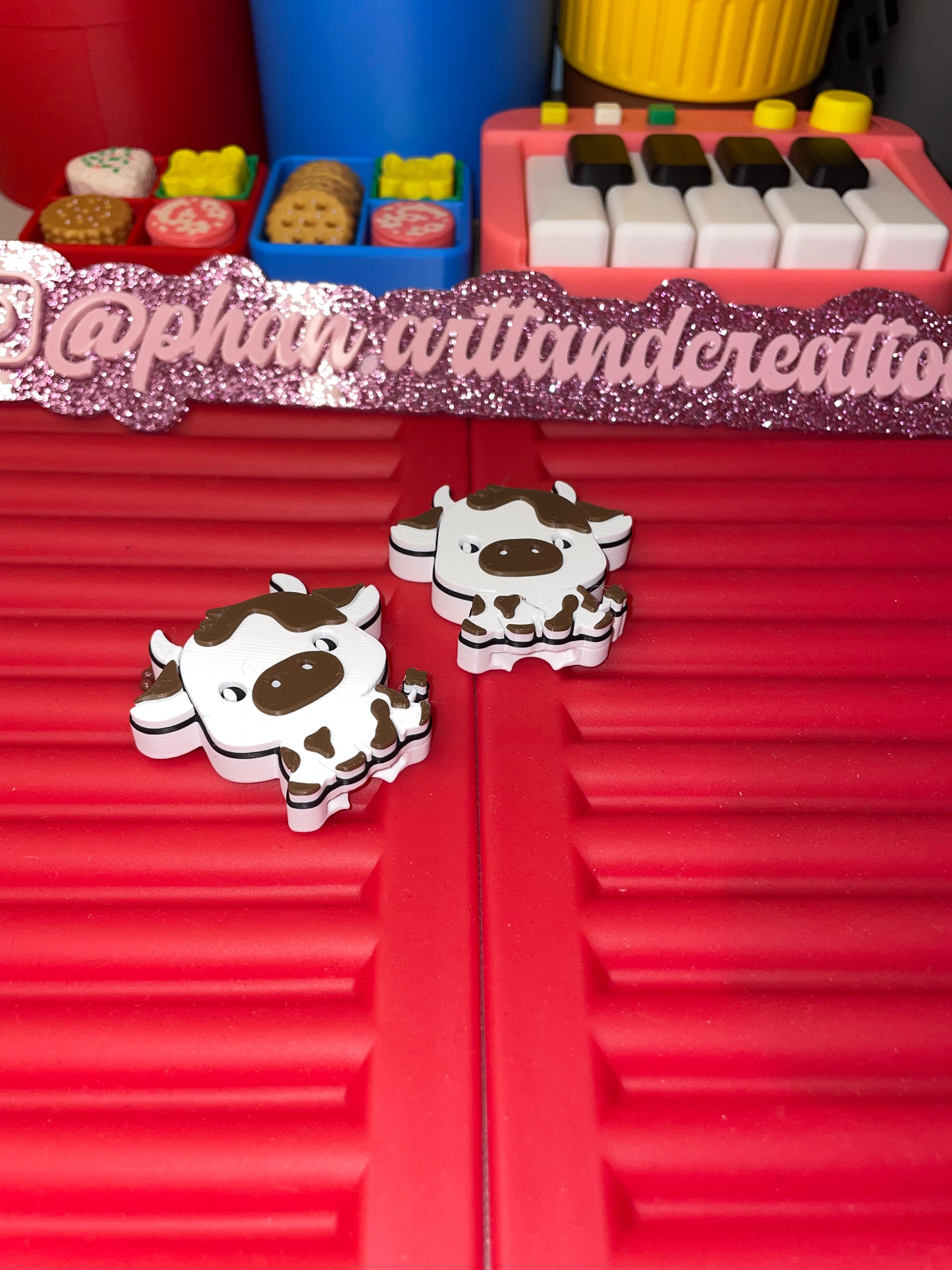 Cow can opener