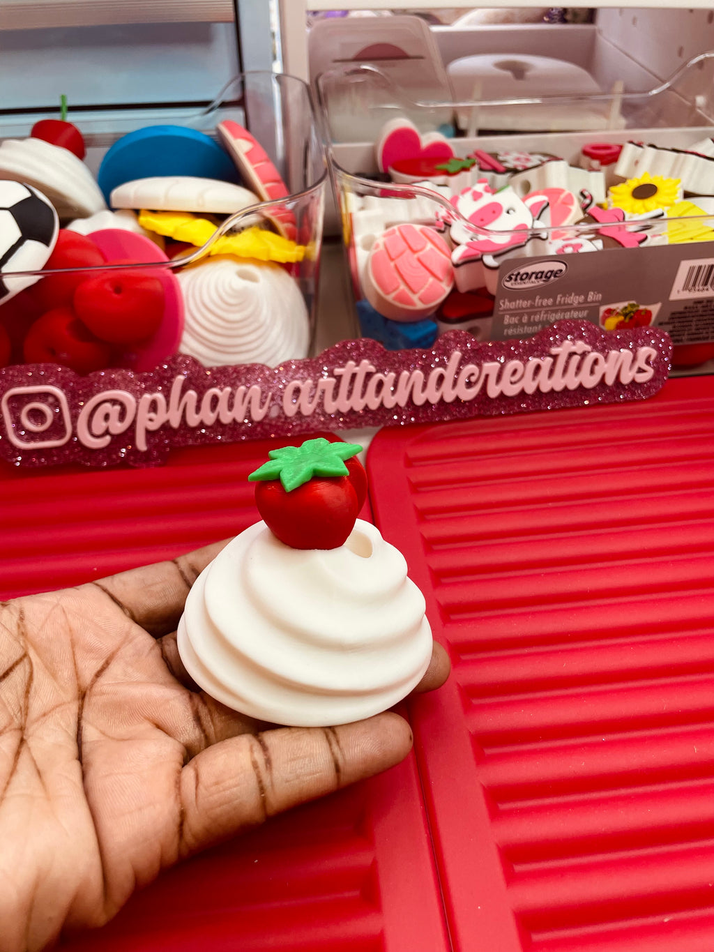 16oz strawberry whip lid topper