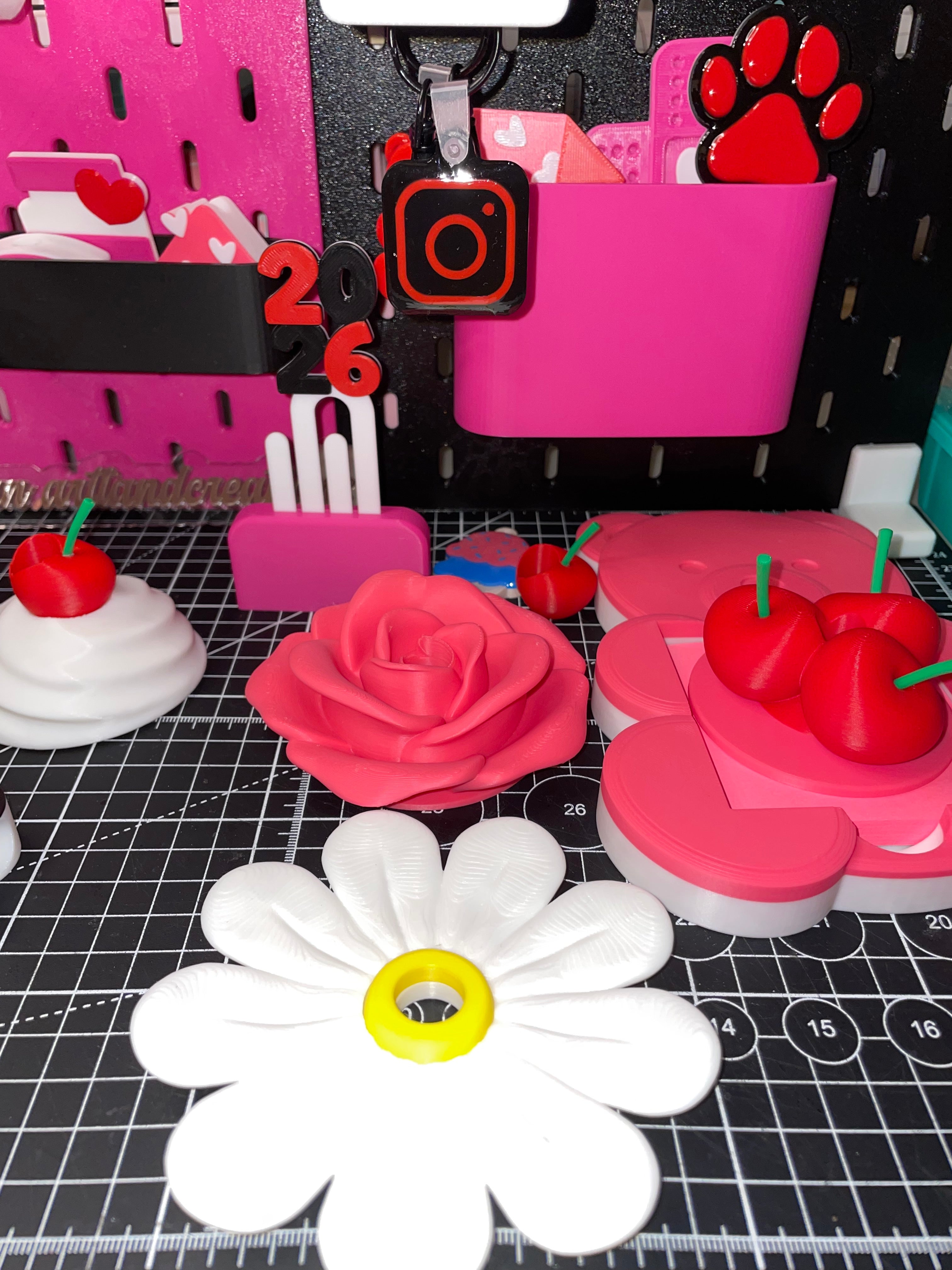 16oz daisy Lid topper