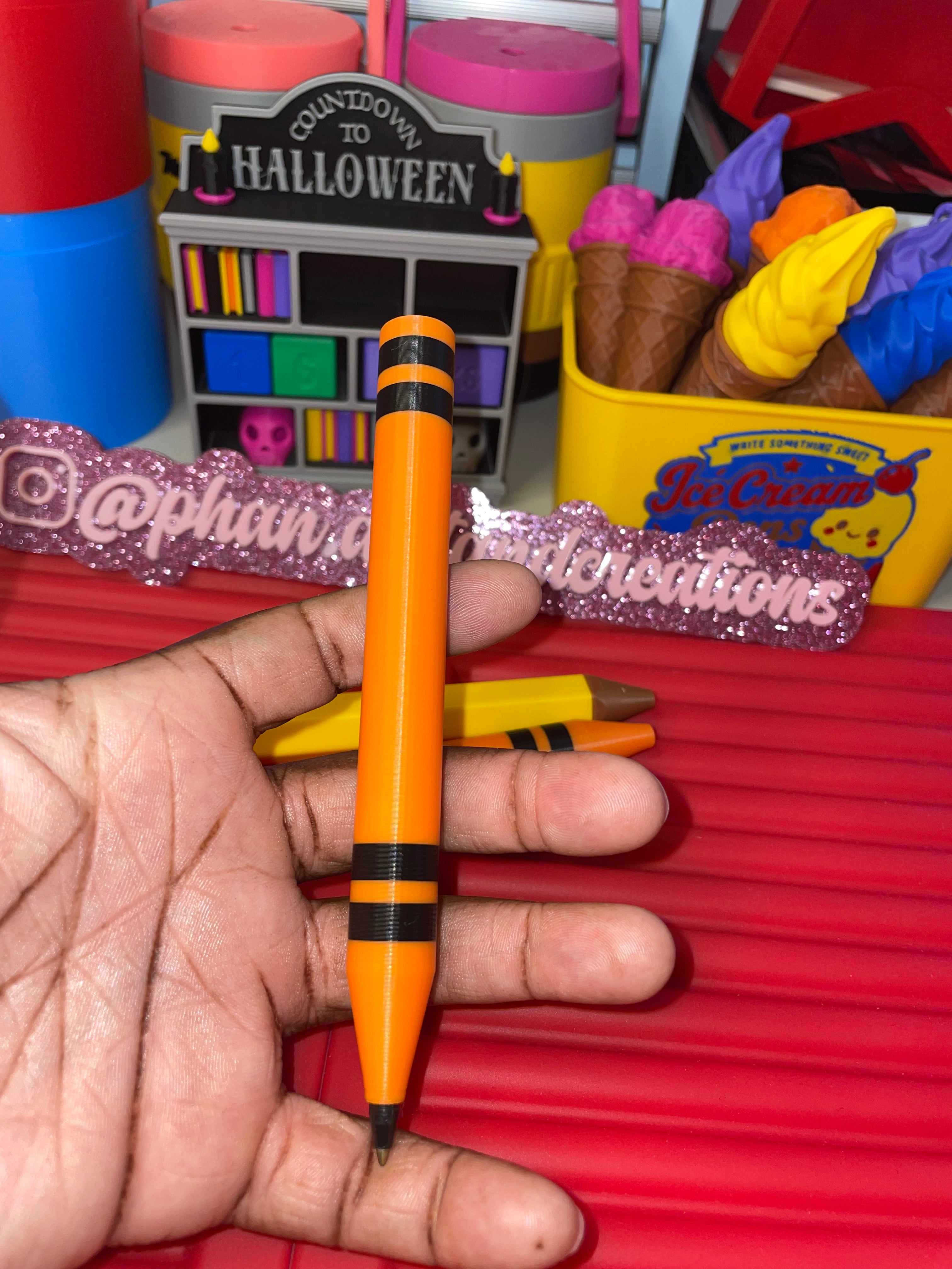 Crayon style pen