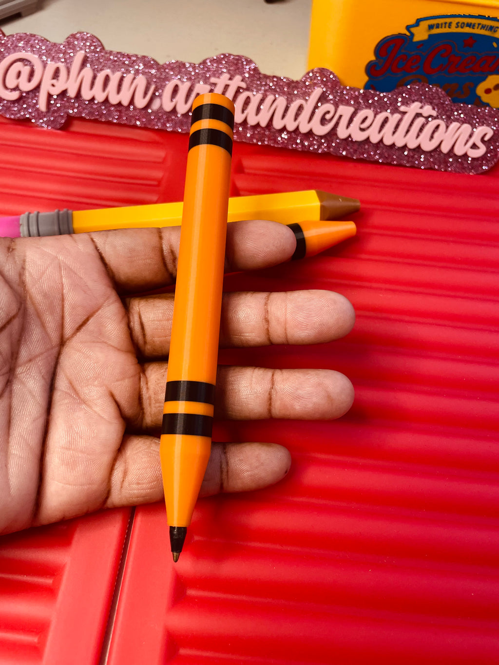 Crayon style pen