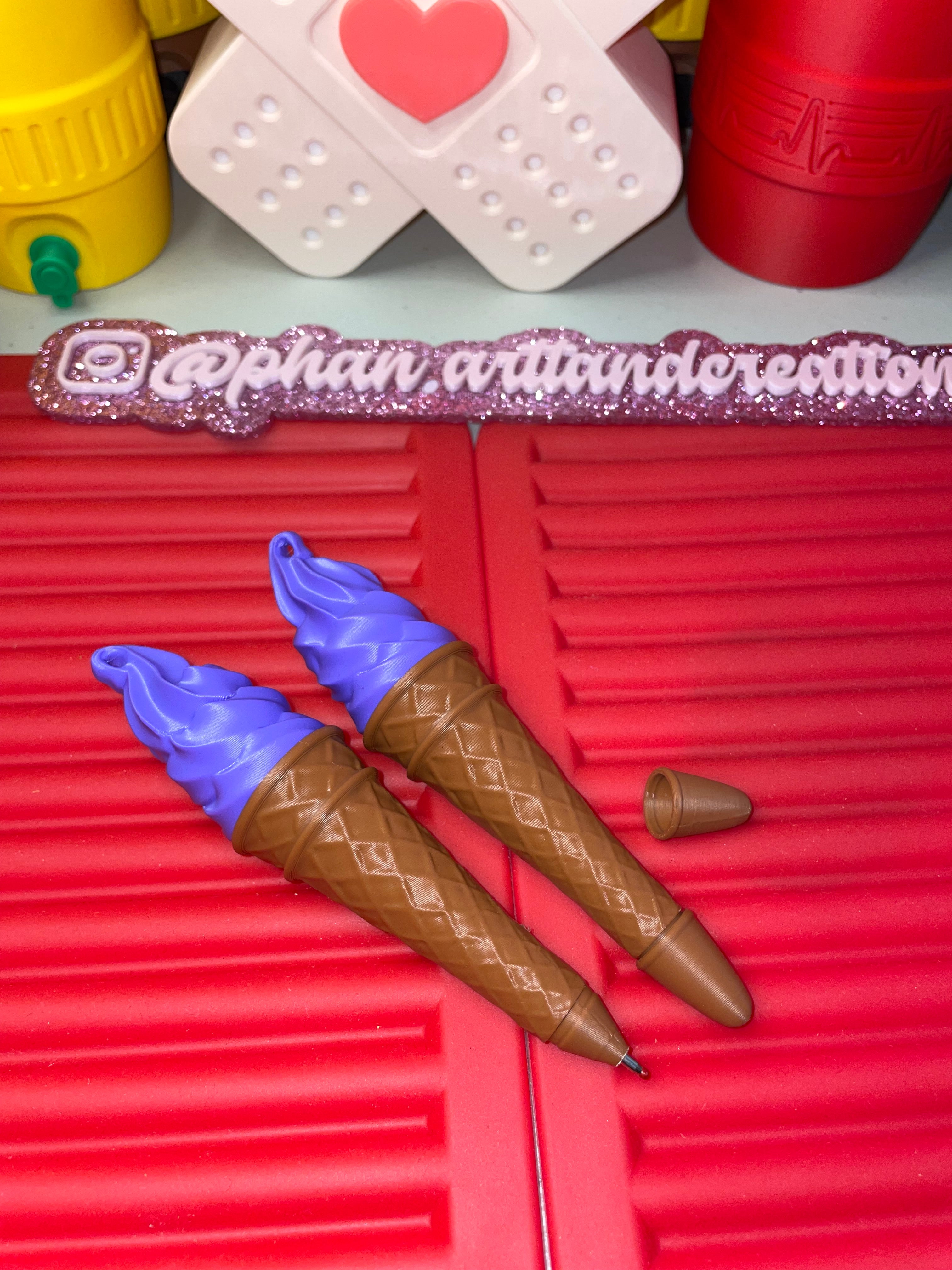 Ice cream pen with melted Ice cream stand