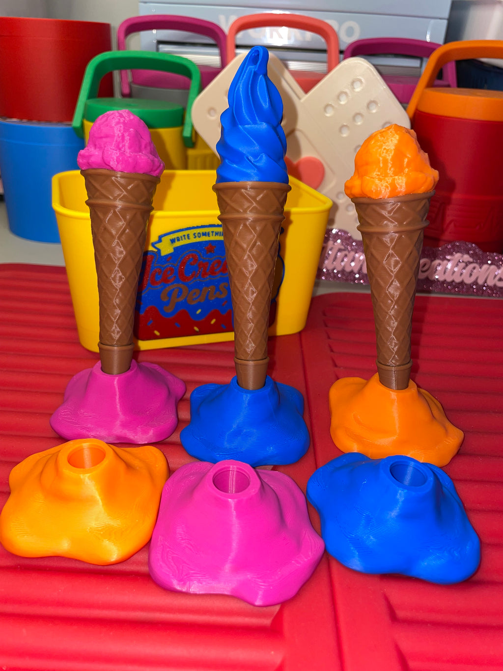 Ice cream pen with melted Ice cream stand